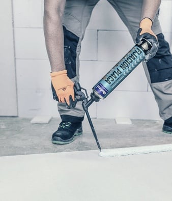 **FIJACION PLACA PISTOLA 0,84 L AZUL**