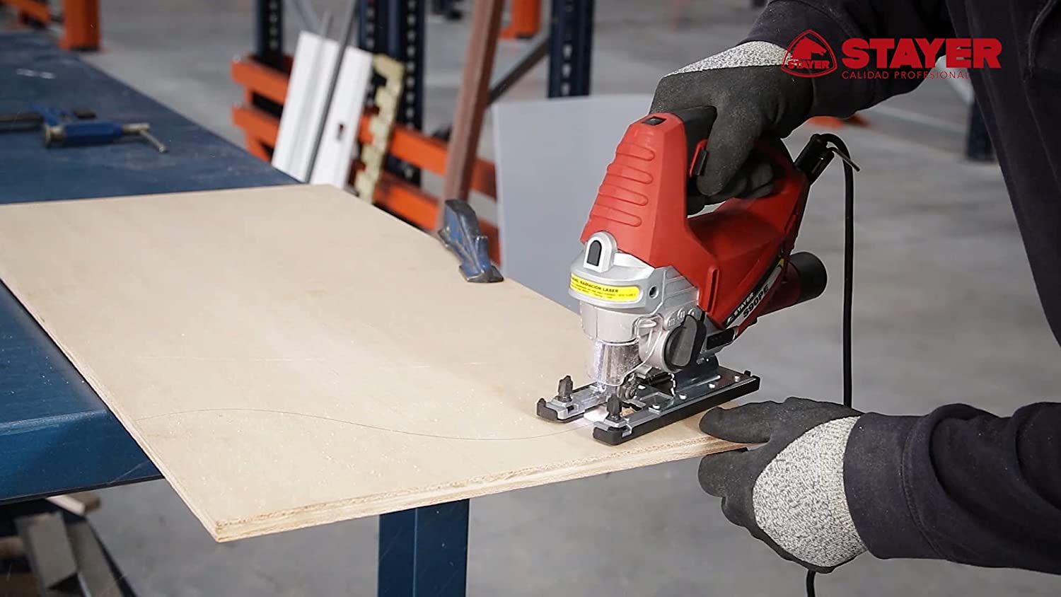 **STAYER S 90 PE SIERRA CALADORA**